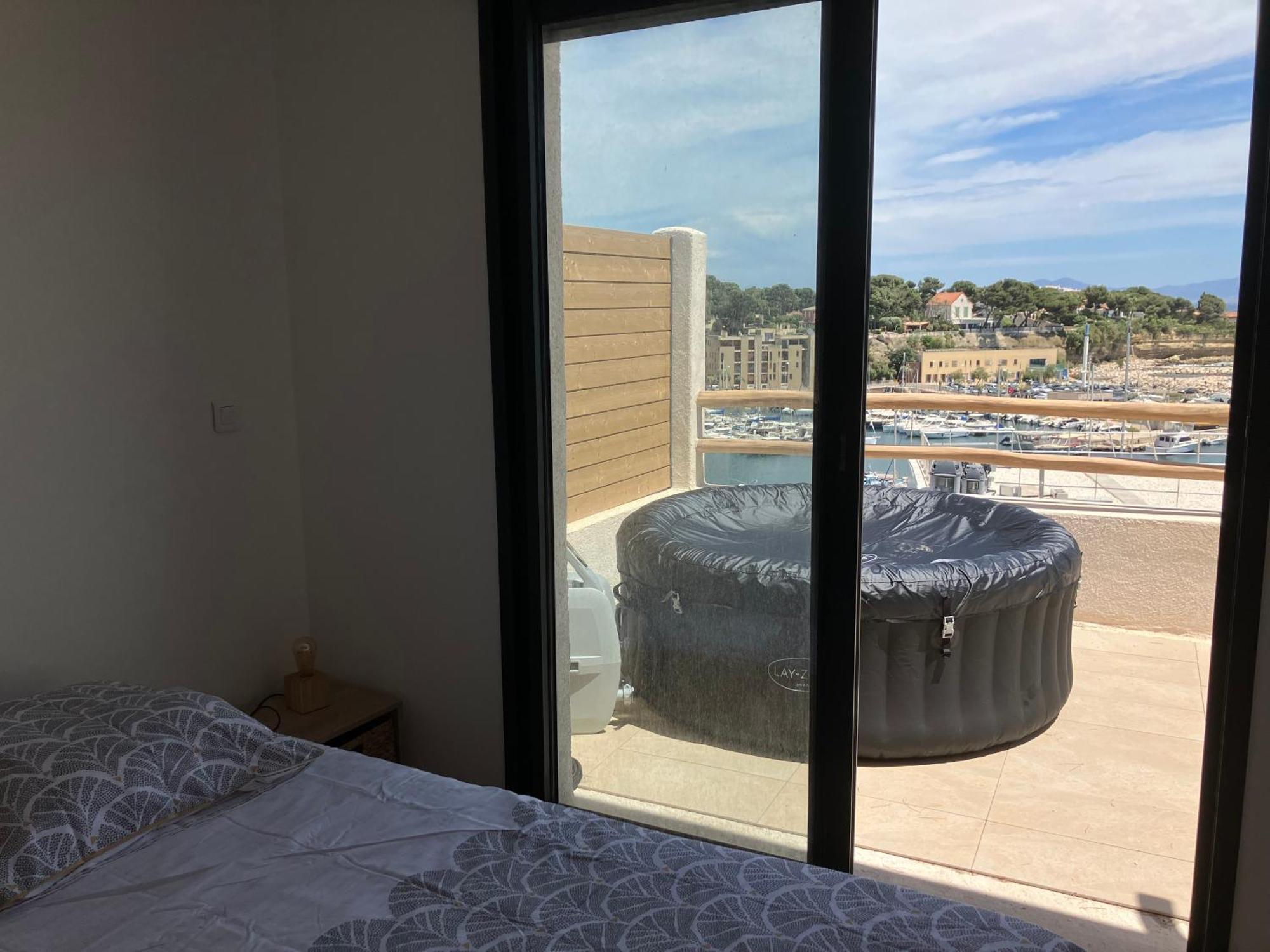 T2 Vue Sur Le Port Jacuzzi Terrasse Et Parking Daire Carry-le-Rouet Dış mekan fotoğraf